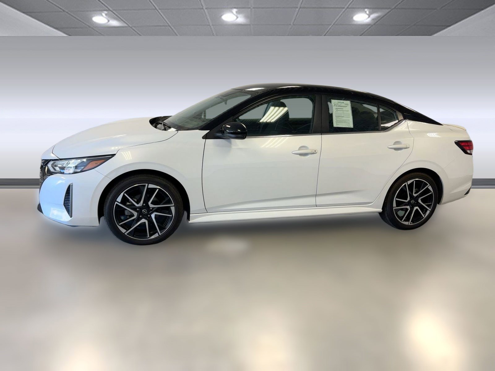 2024 Nissan Sentra SR photo 2