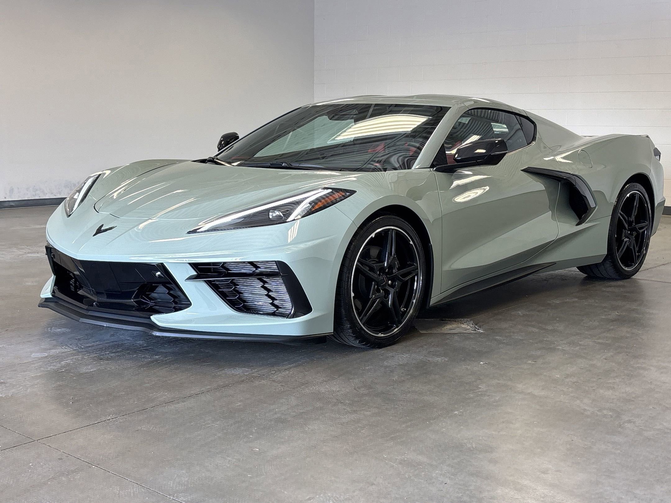 2024 Chevrolet Corvette Stingray 2LT Coupe photo 2
