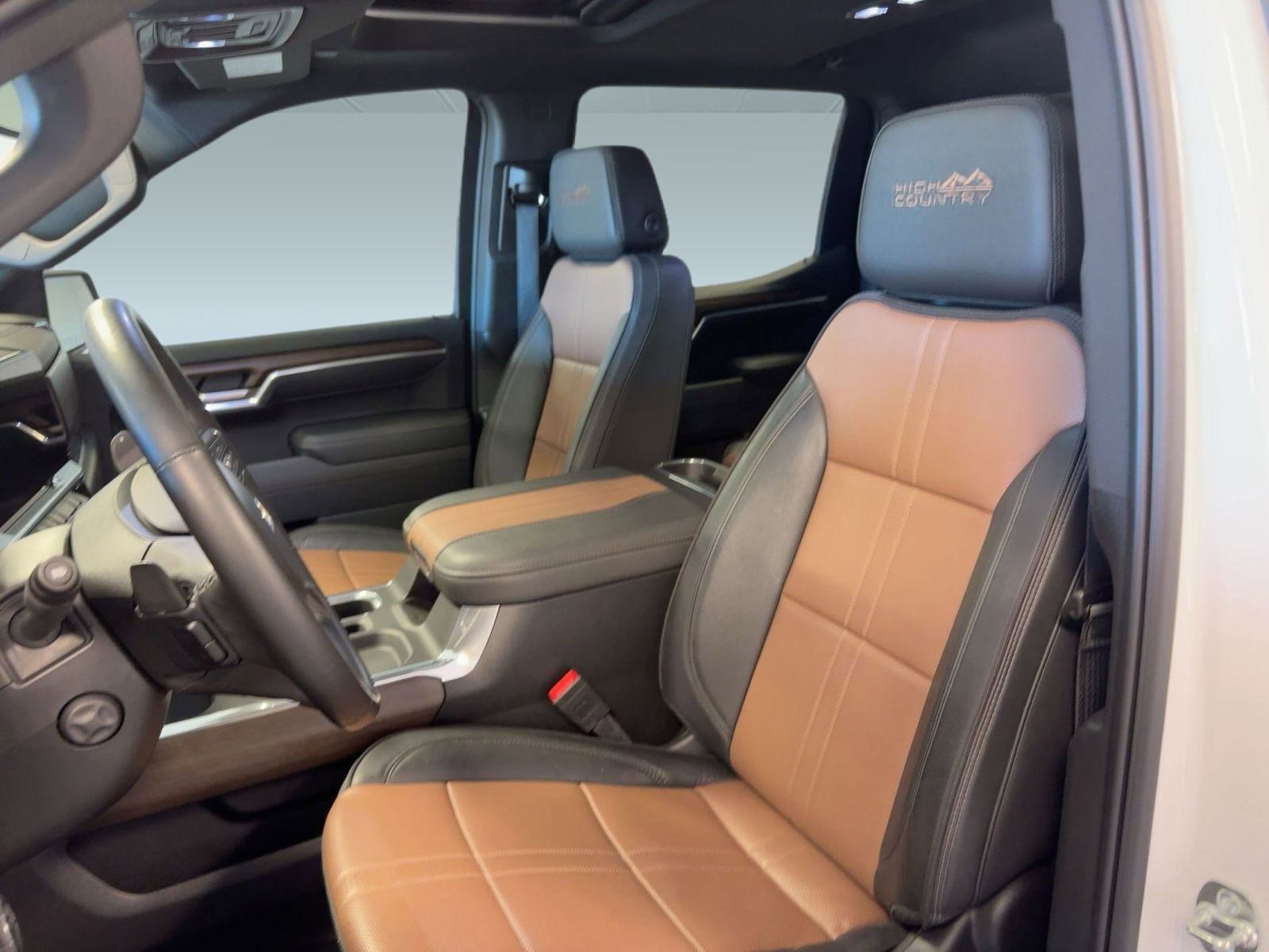 2025 Chevrolet Silverado 1500 High Country photo 4