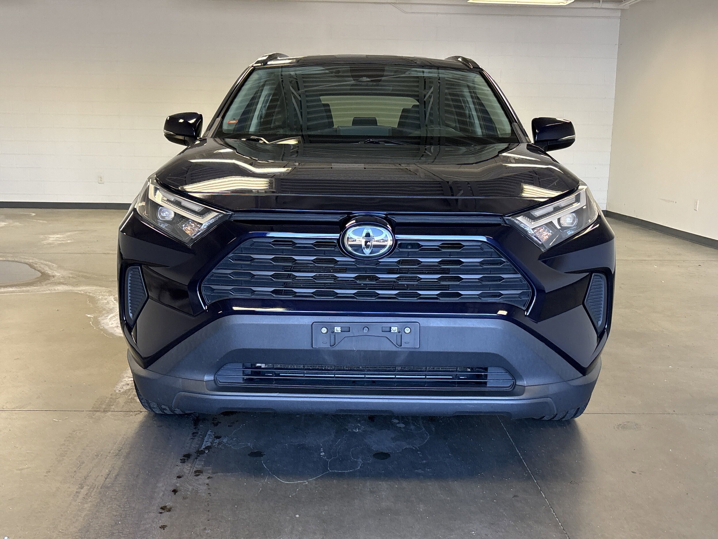 2022 Toyota RAV4 XLE photo 4