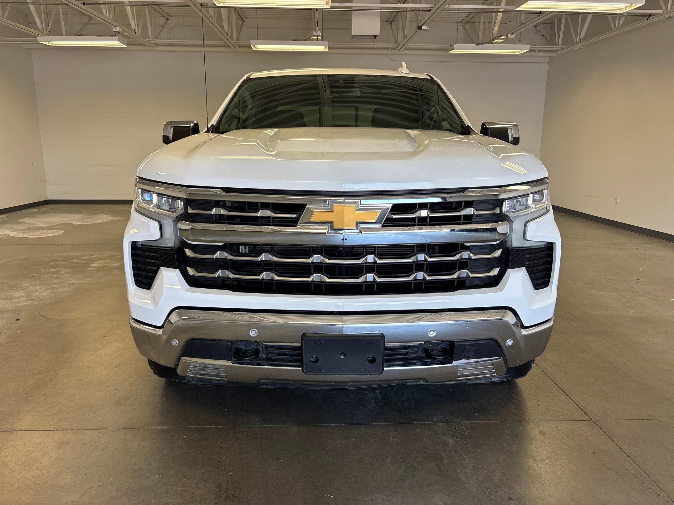 2024 Chevrolet Silverado 1500 LTZ photo 4