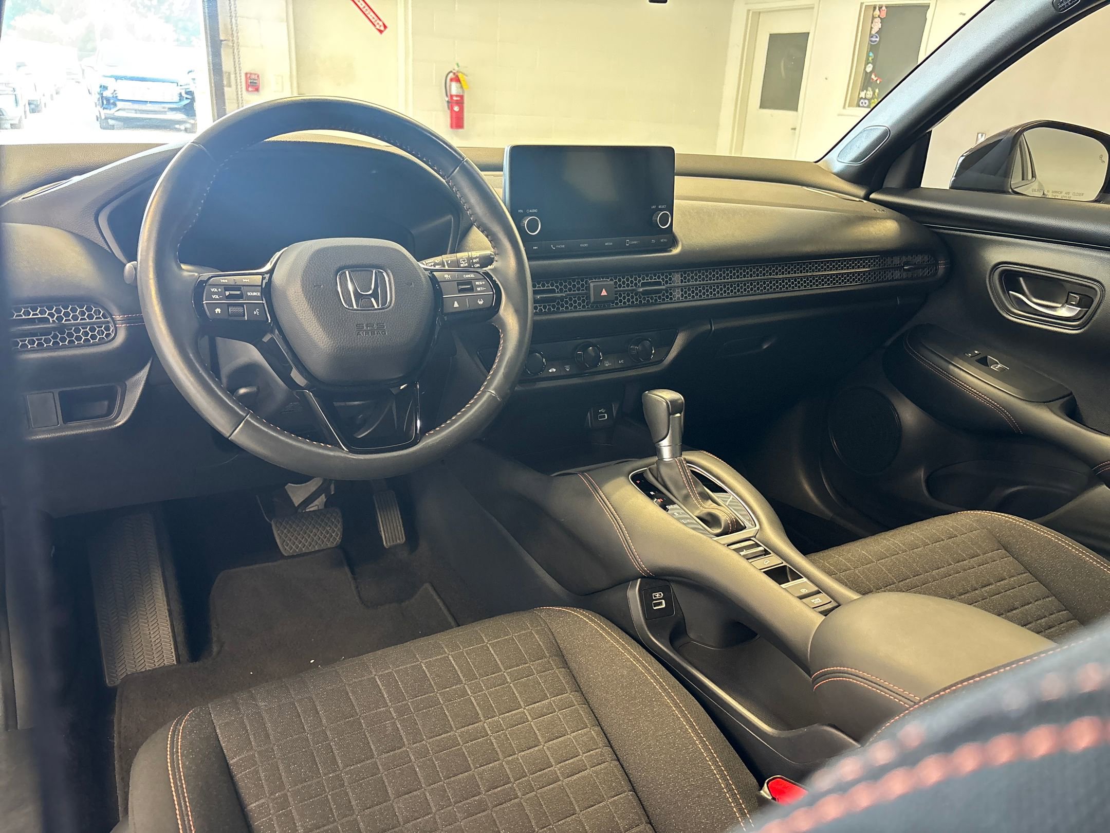 2023 Honda HR-V Sport photo 2
