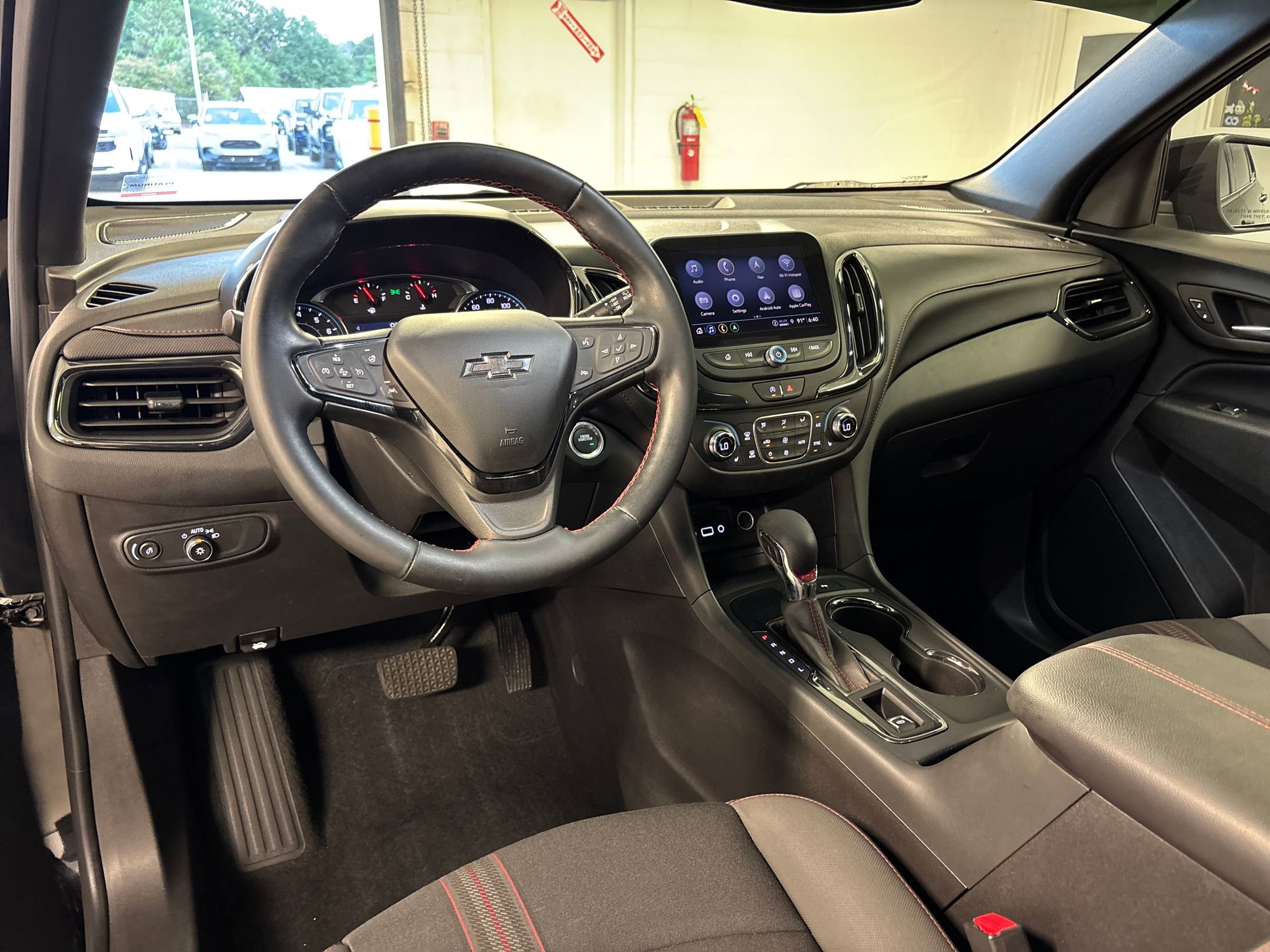 2023 Chevrolet Equinox RS photo 3
