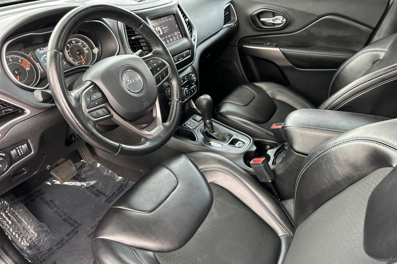 2021 Jeep Cherokee Latitude photo 3