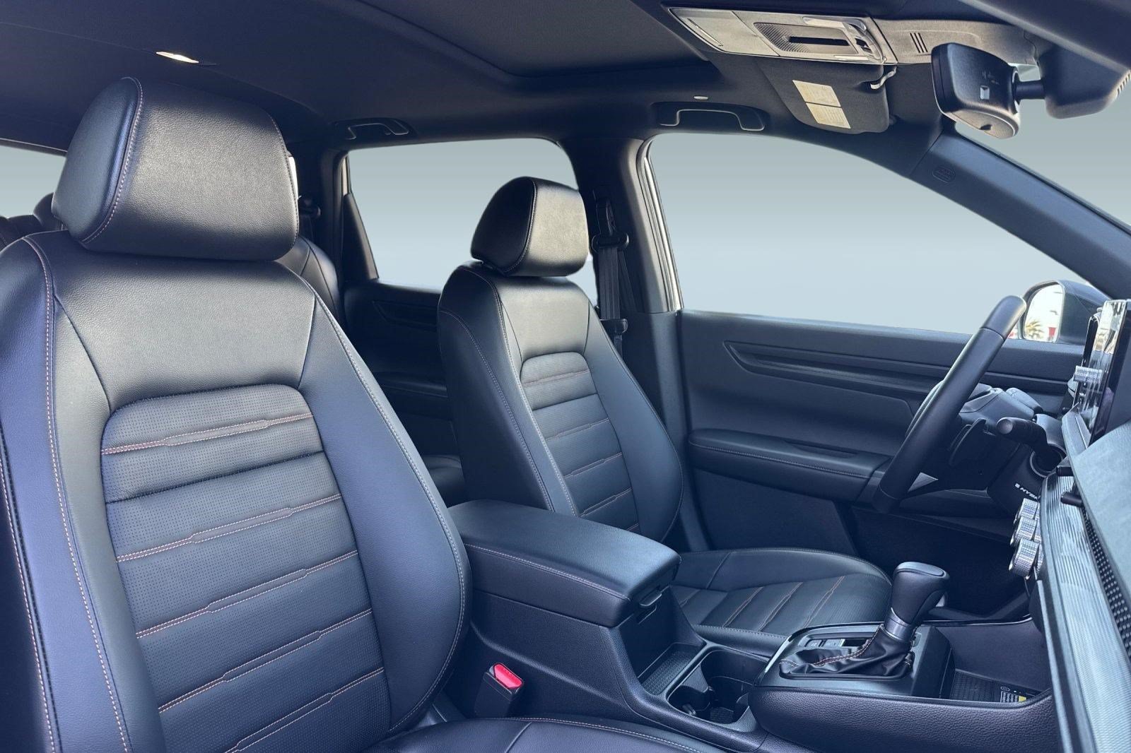 2025 Honda CR-V Sport-L - Photo 30