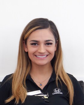 Staff member Leslie Razo from ID_9e73f5
