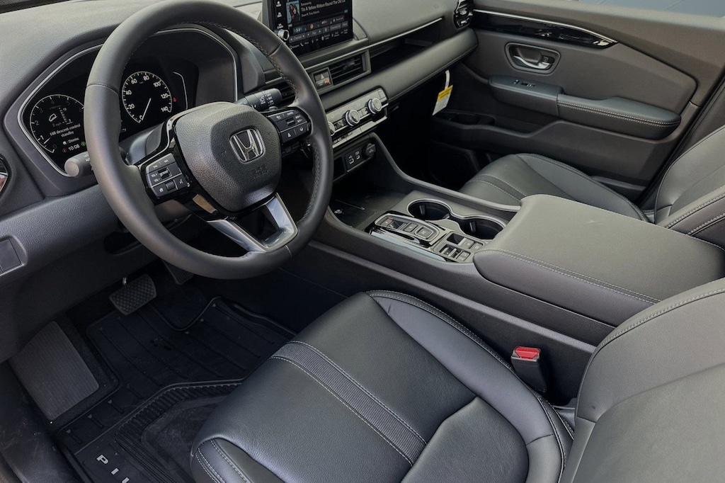 New 2025 Honda Pilot Touring SUV
