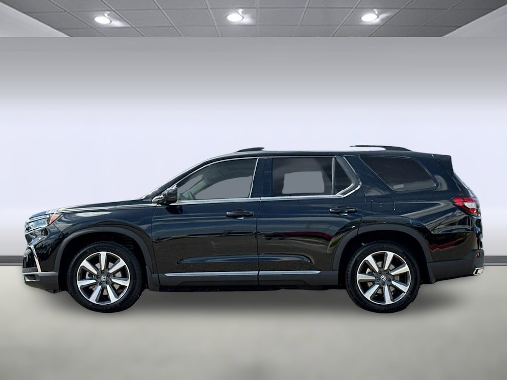 New 2025 Honda Pilot Touring SUV