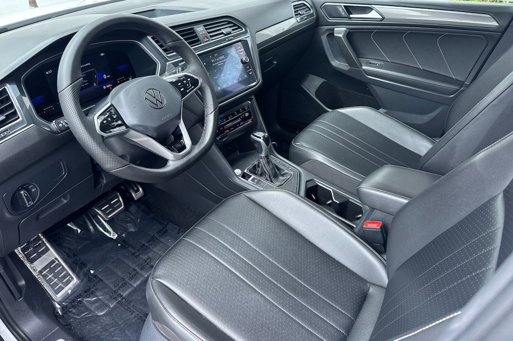 Used 2022 Volkswagen Tiguan SE R-Line Black SUV