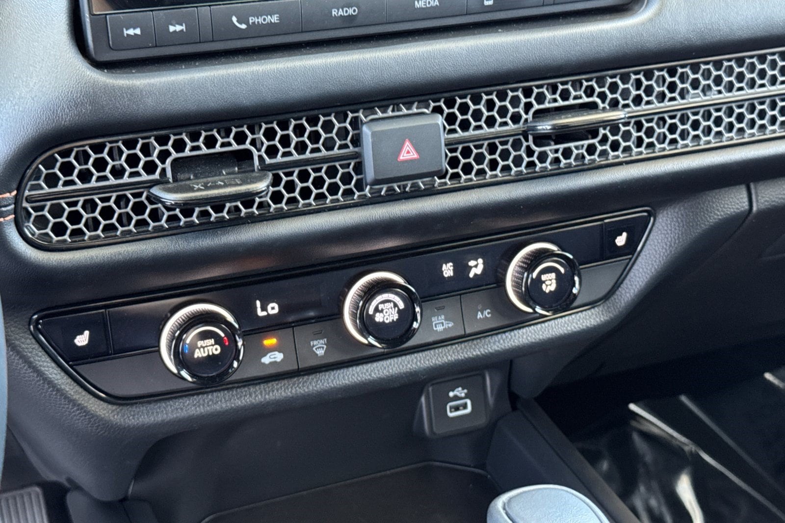 2025 Honda HR-V Sport - Photo 19