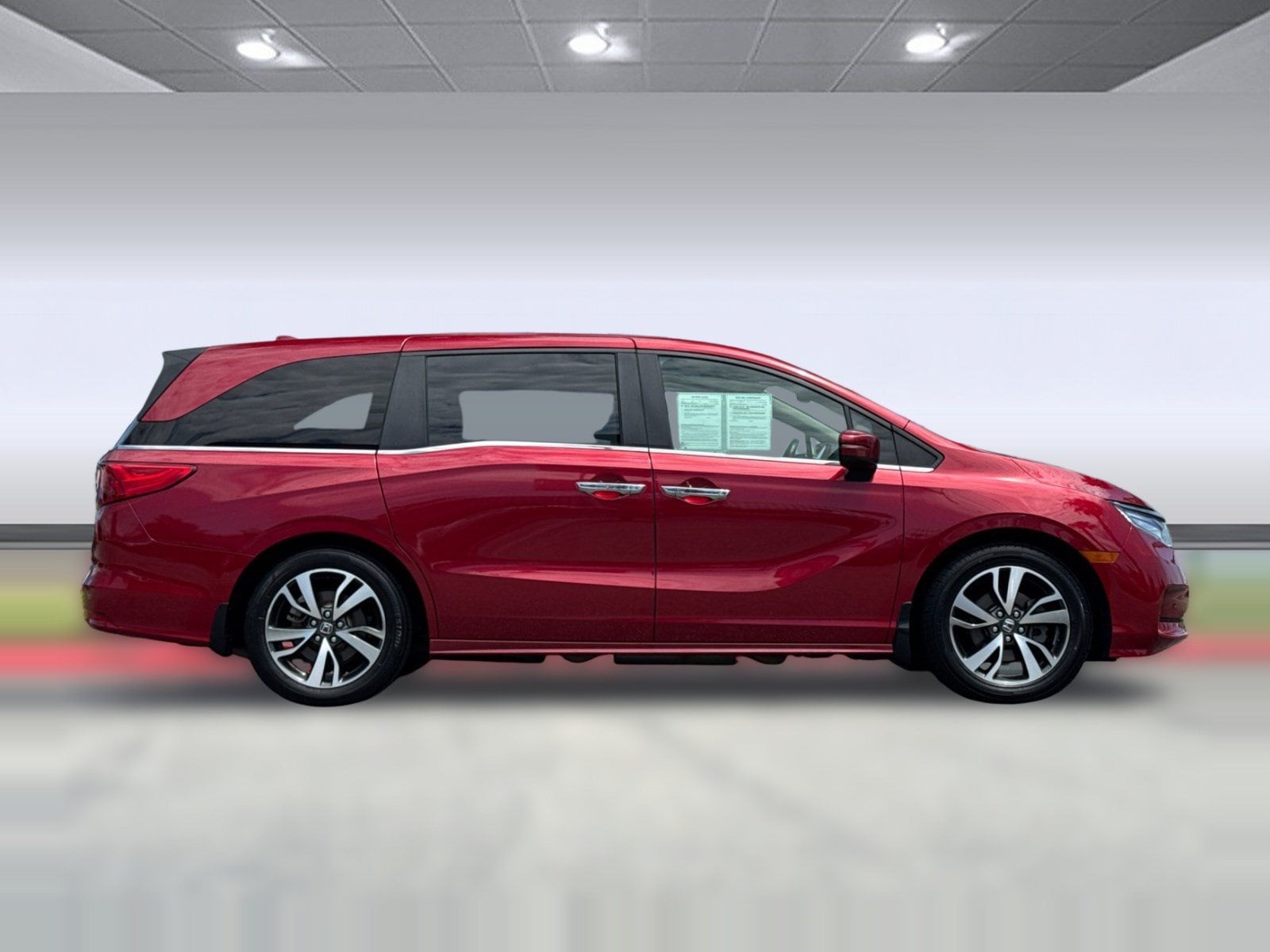 2022 Honda Odyssey Touring Van