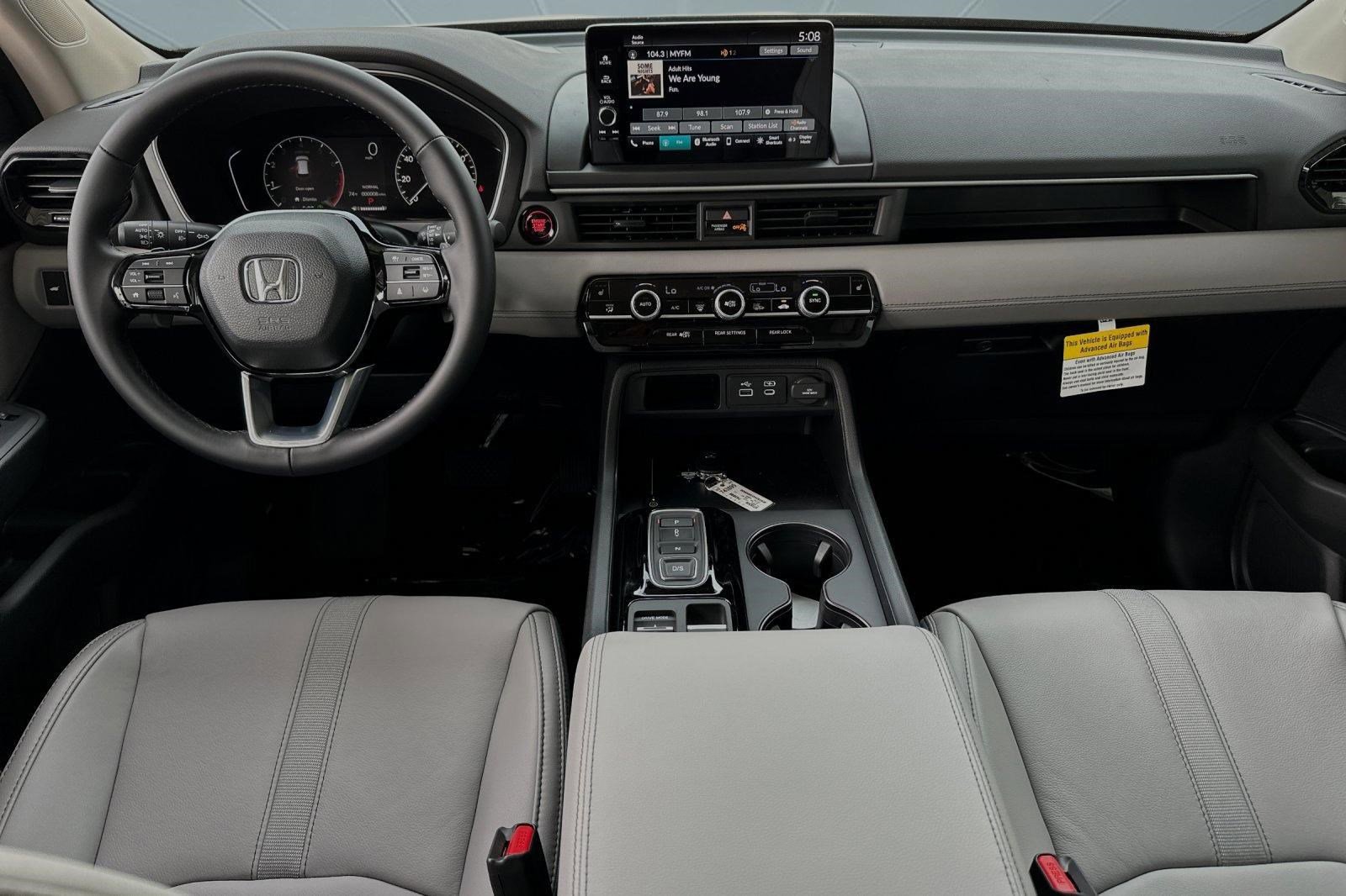 2025 Honda Pilot EX-L - Photo 14