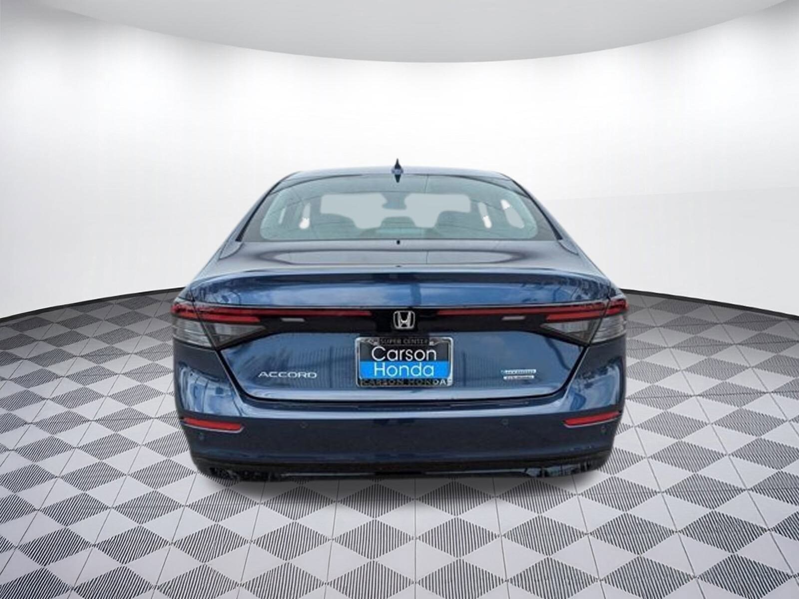 2025 Honda Accord Hybrid Touring photo 3
