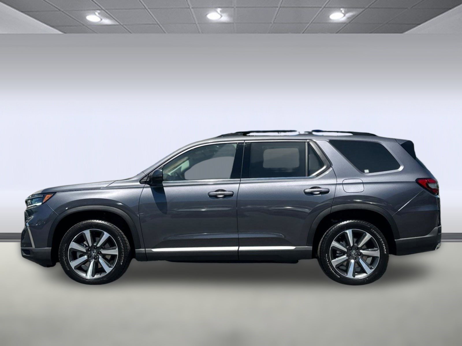 2025 Honda Pilot Touring photo 2