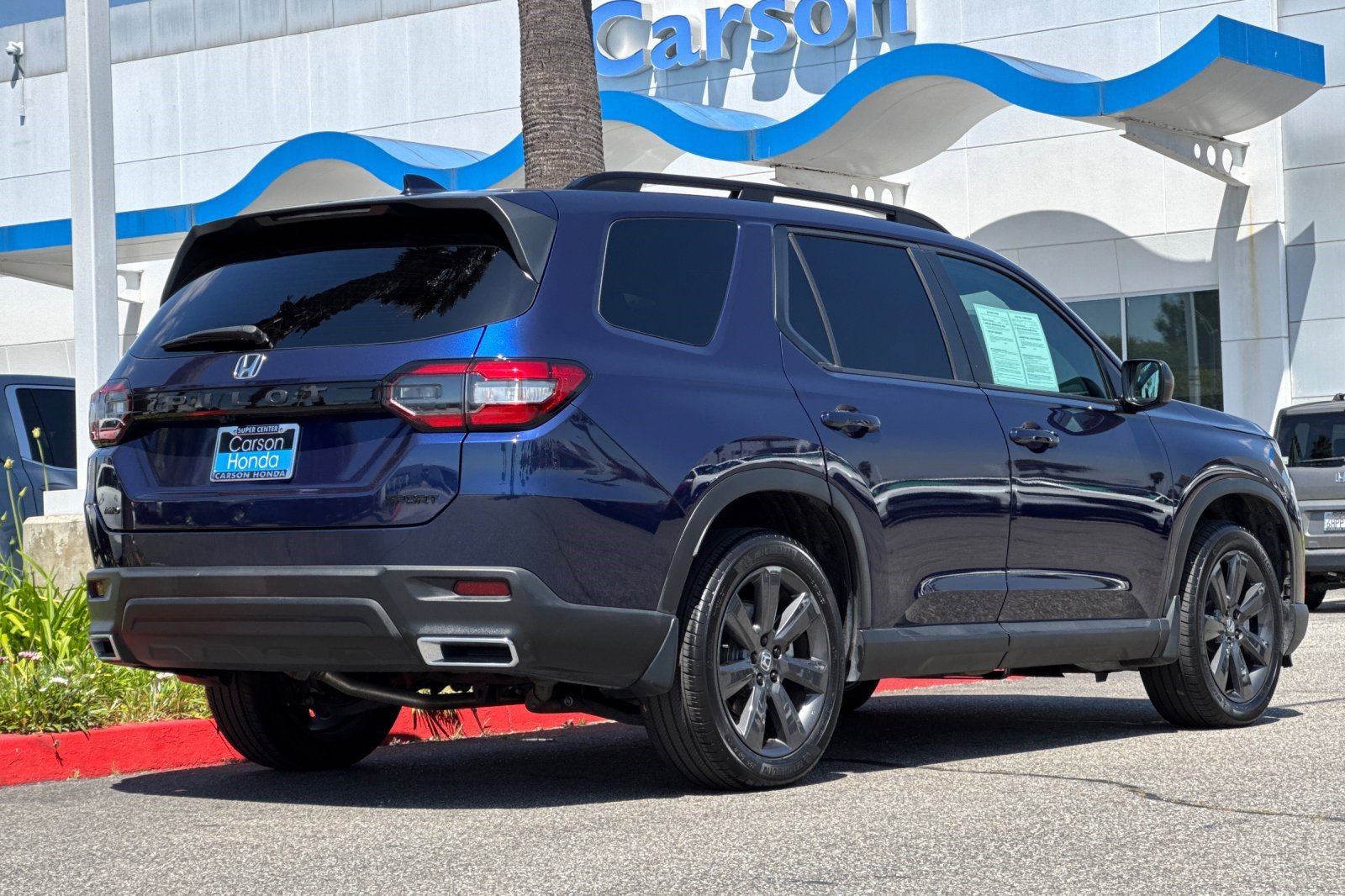 2025 Honda Pilot Sport photo 3