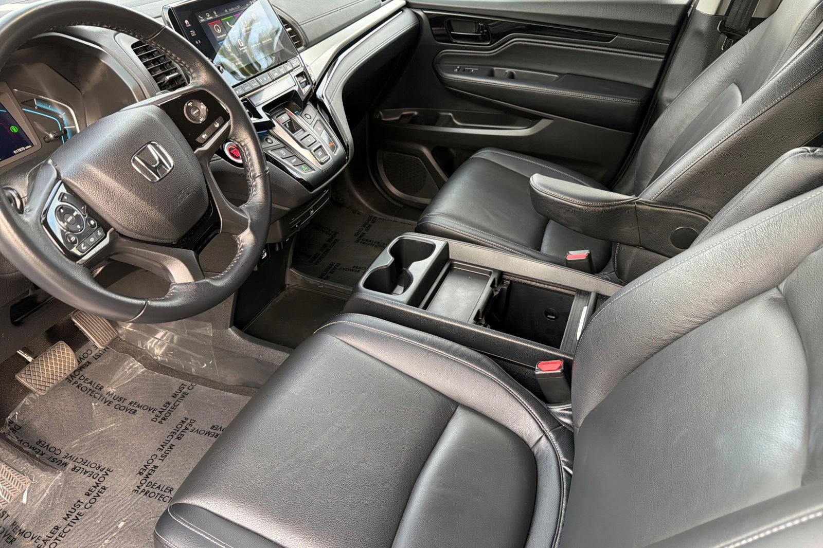 2023 Honda Odyssey Touring photo 4