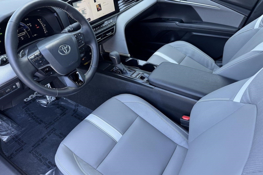 Used 2026 Toyota Camry SE Sedan