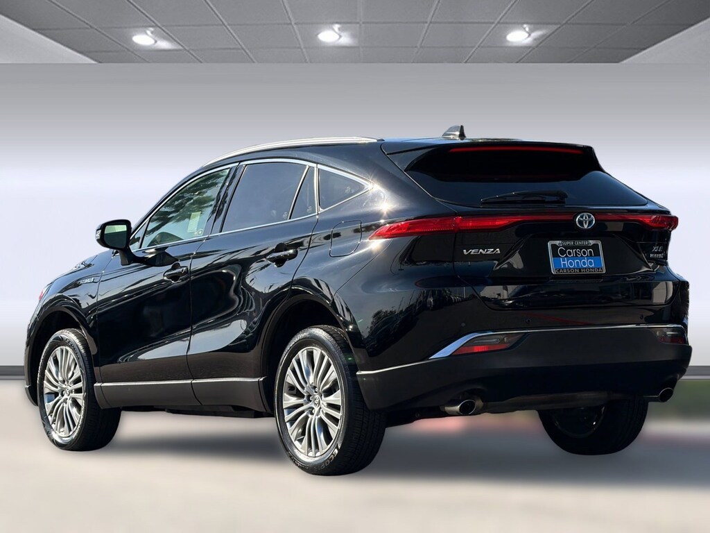 Used 2021 Toyota Venza LE SUV