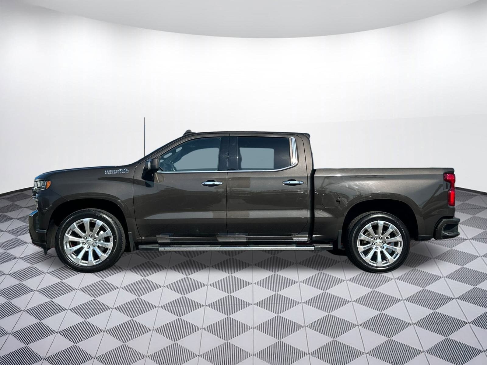 2021 Chevrolet Silverado 1500 High Country photo 2
