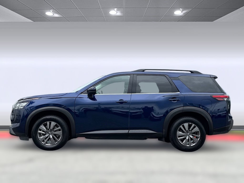 Used 2024 Nissan Pathfinder SV SUV