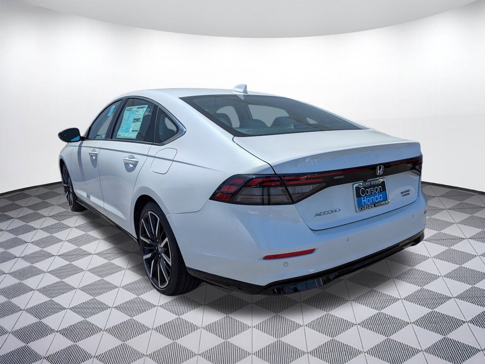 2025 Honda Accord Hybrid Touring photo 2