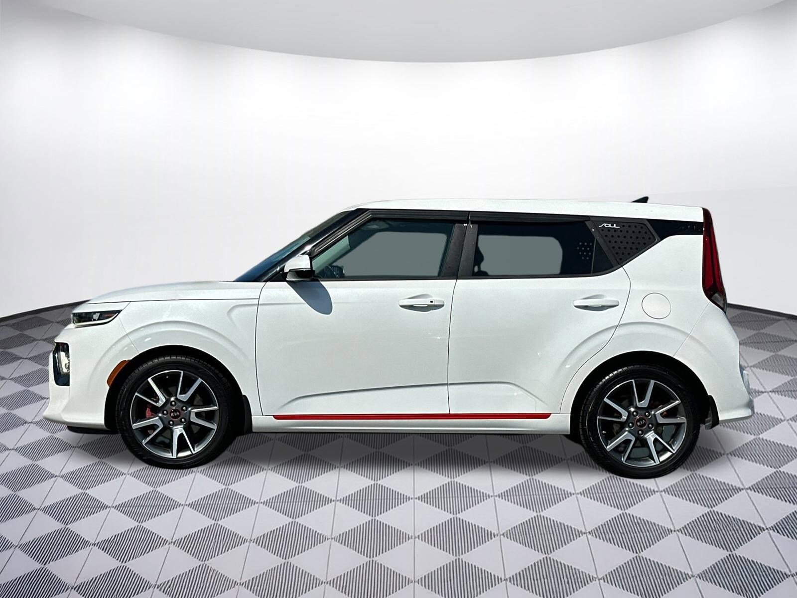 2020 Kia Soul GT-Line Turbo photo 2