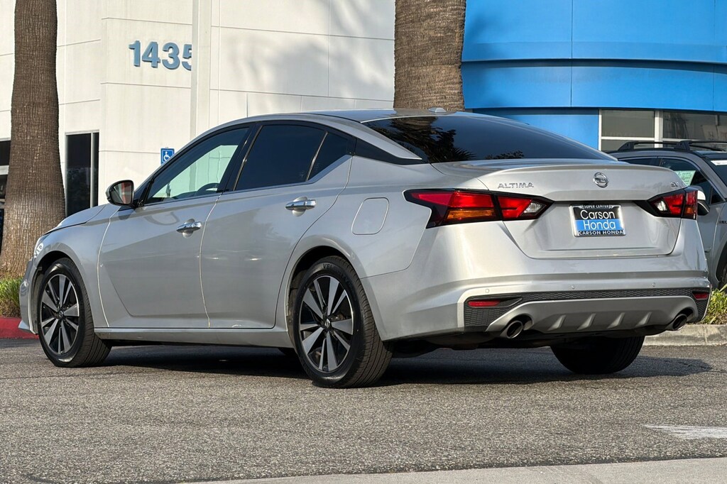 Used 2019 Nissan Altima 2.5 SV Sedan