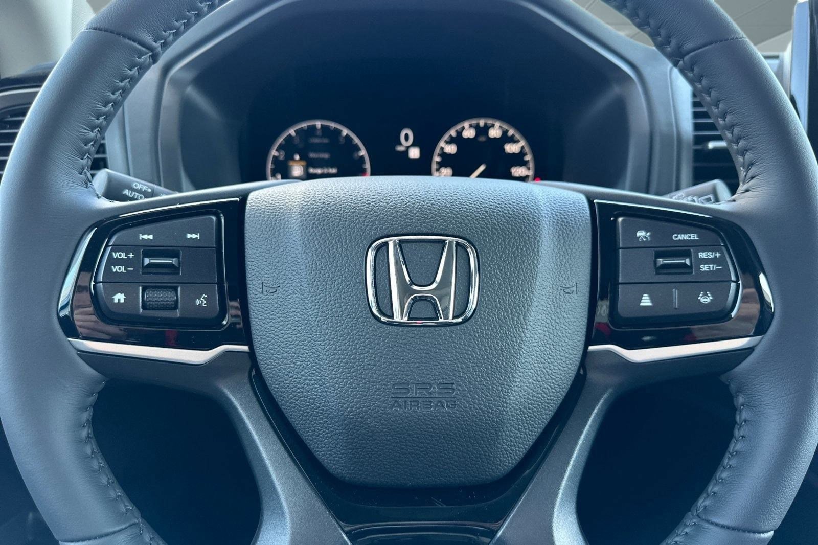 2026 Honda Odyssey Touring - Photo 15