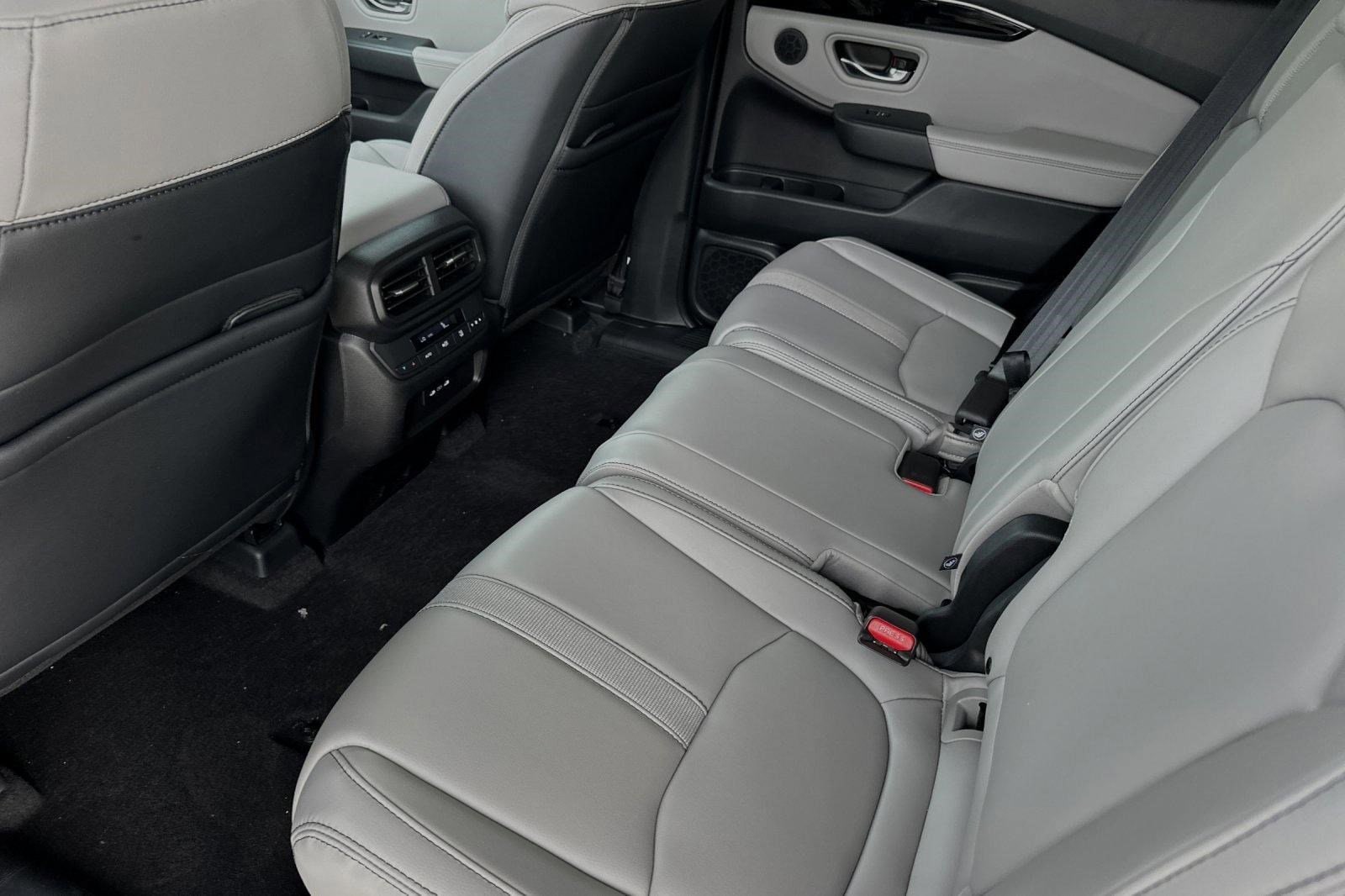 2025 Honda Pilot EX-L - Photo 18