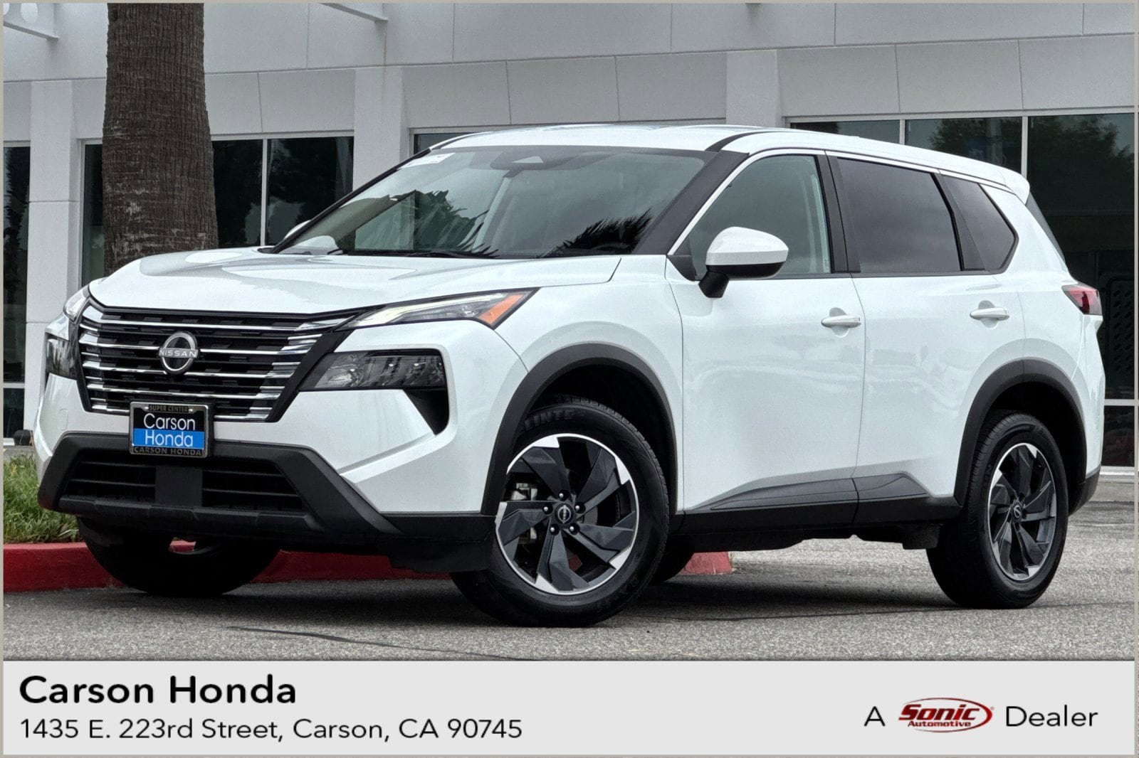 2024 Nissan Rogue SV FWD's photo
