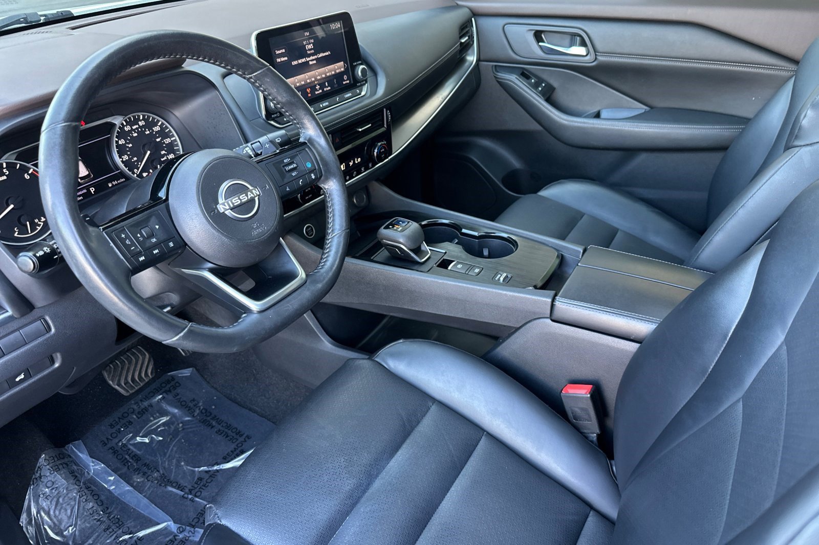 2022 Nissan Rogue SV photo 4
