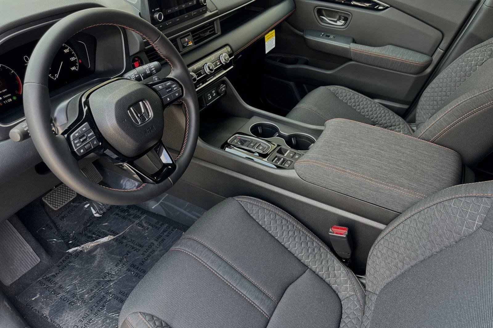 2025 Honda Pilot Sport photo 3