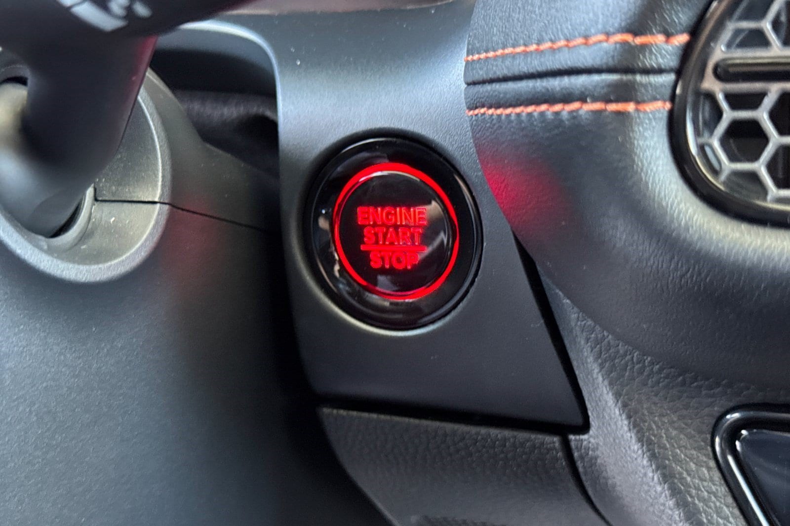 2025 Honda HR-V Sport - Photo 17