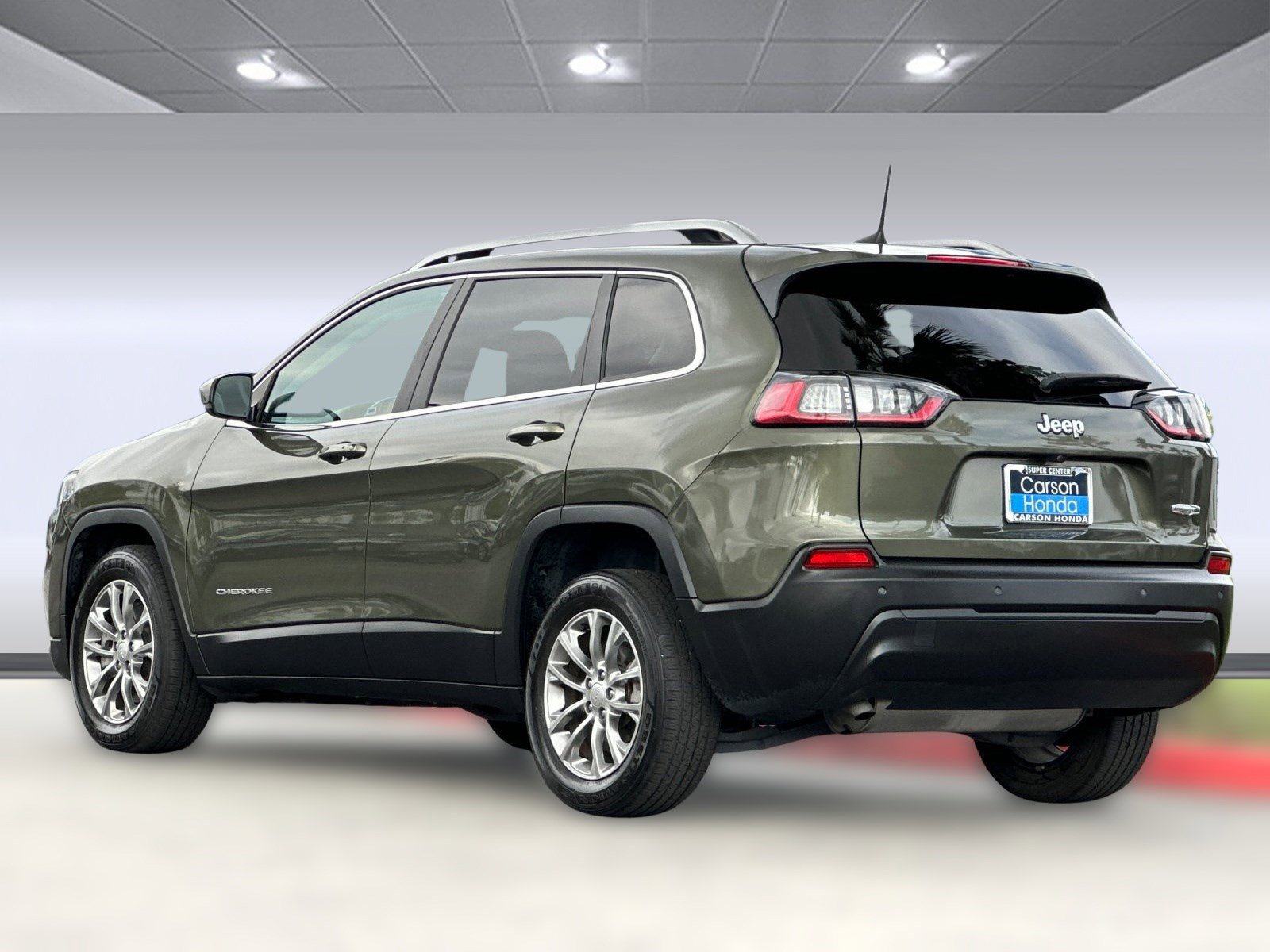 2021 Jeep Cherokee Latitude photo 2