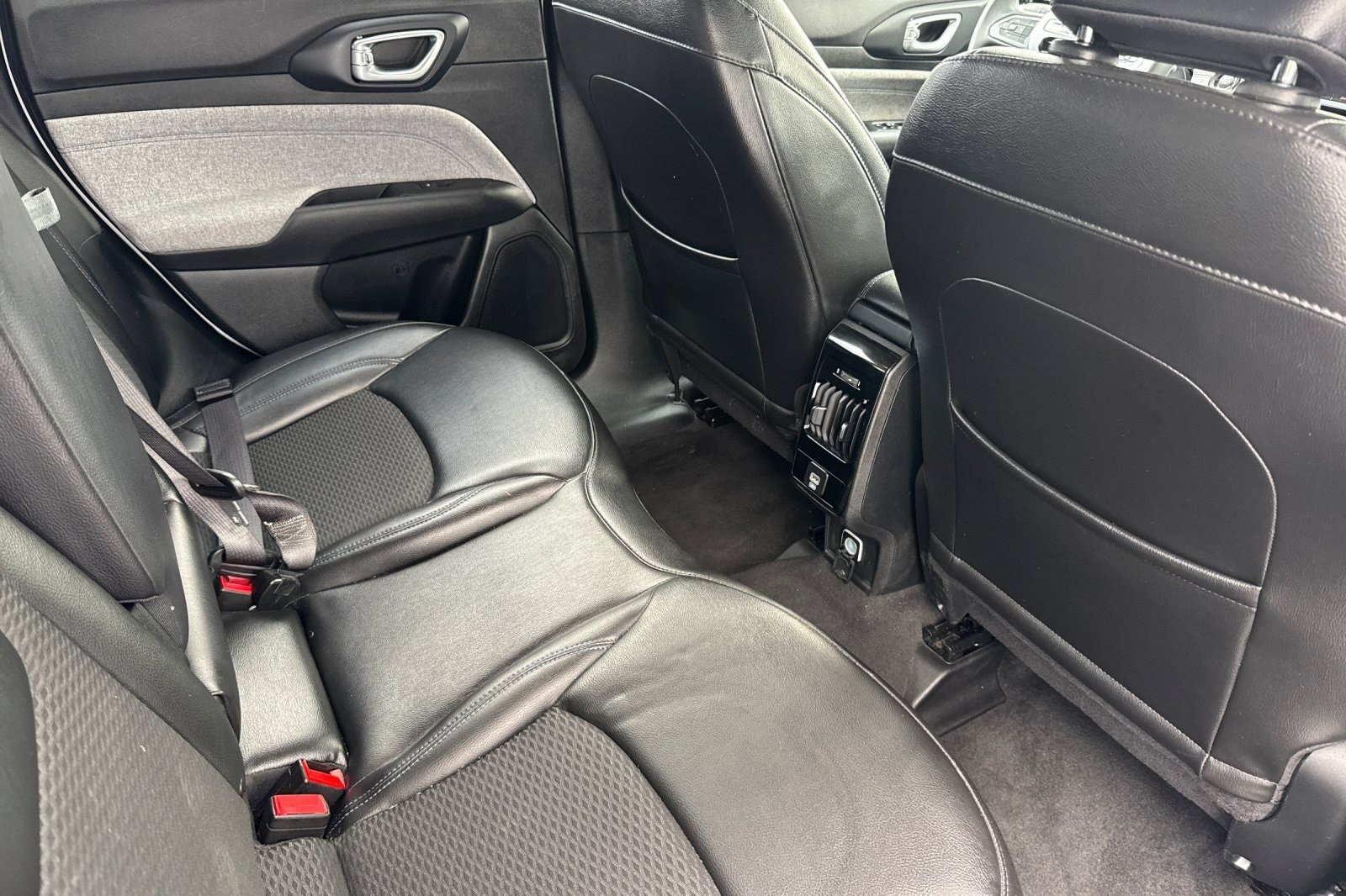 2022 Jeep Compass Latitude - Photo 32