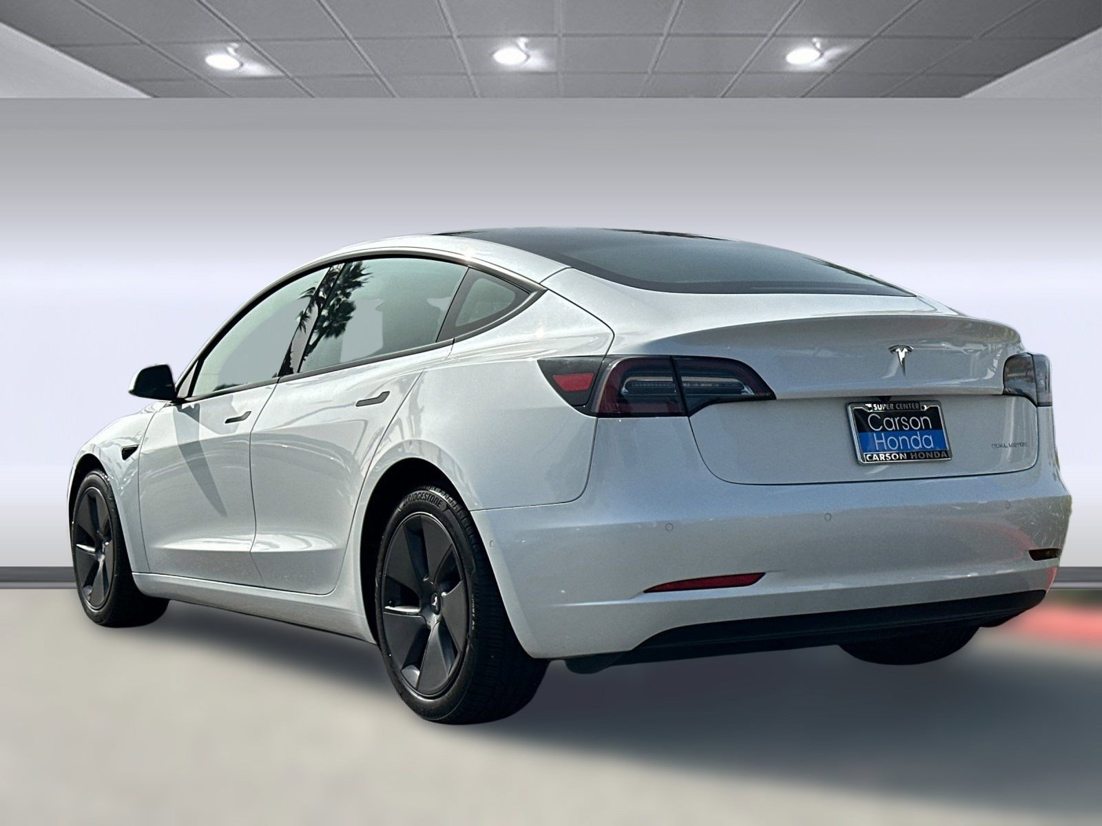 2022 Tesla Model 3 Long Range photo 3