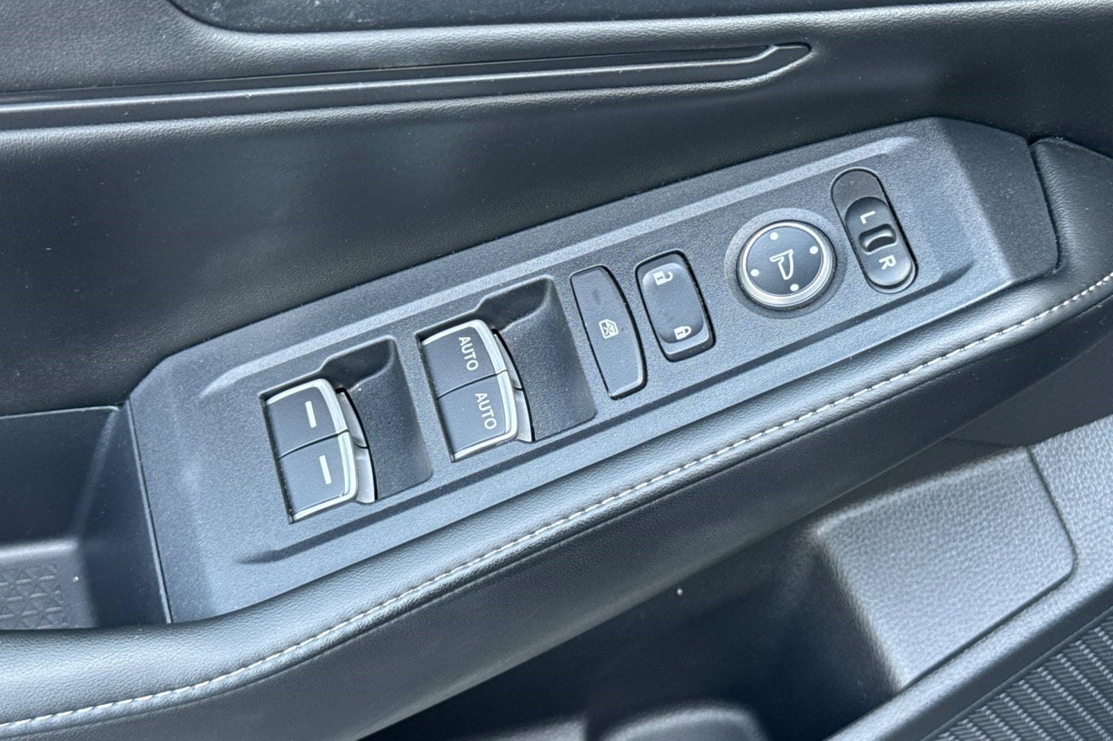 2025 Honda Accord Hybrid Sport - Photo 14
