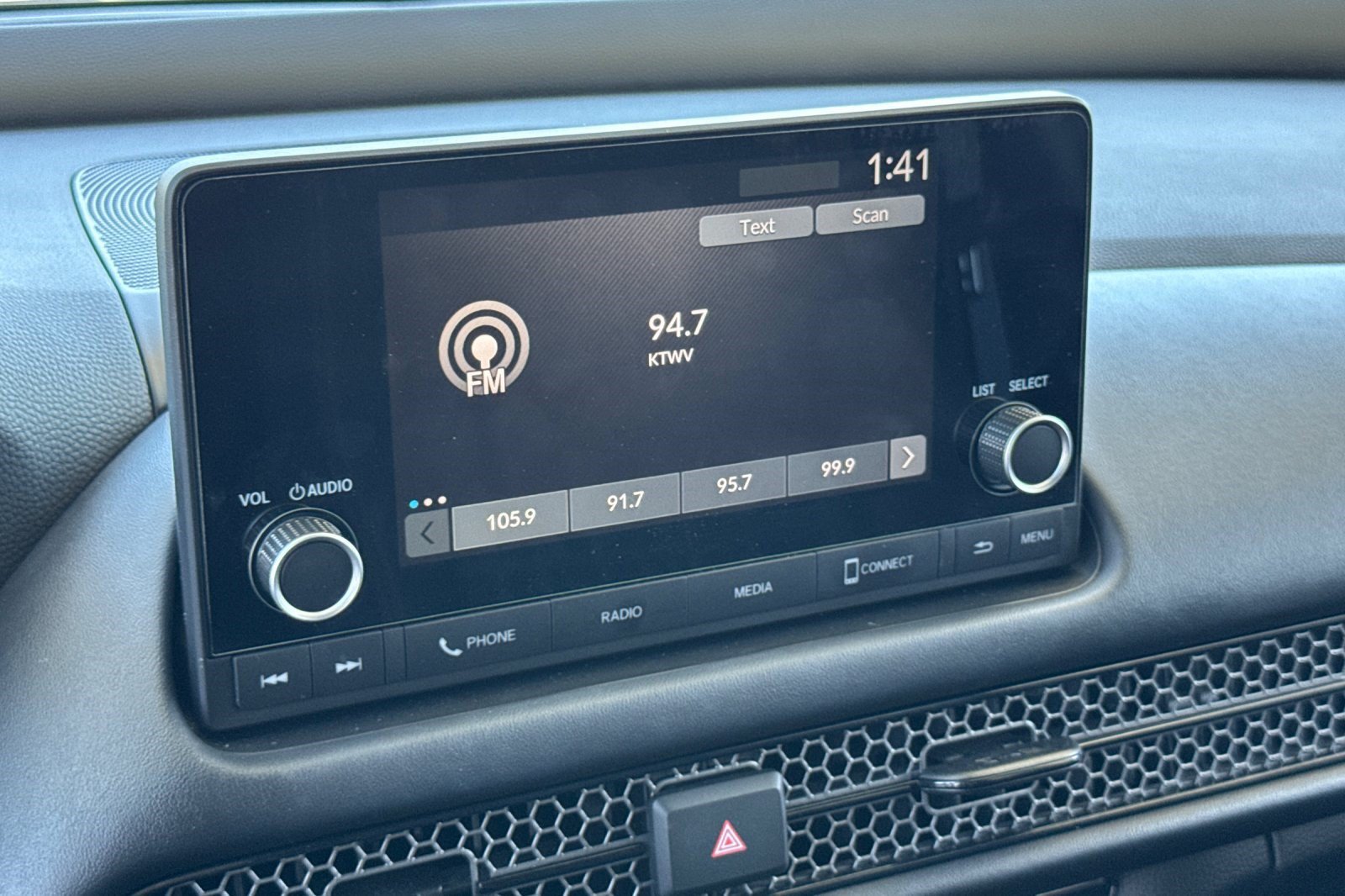 2025 Honda HR-V Sport - Photo 21