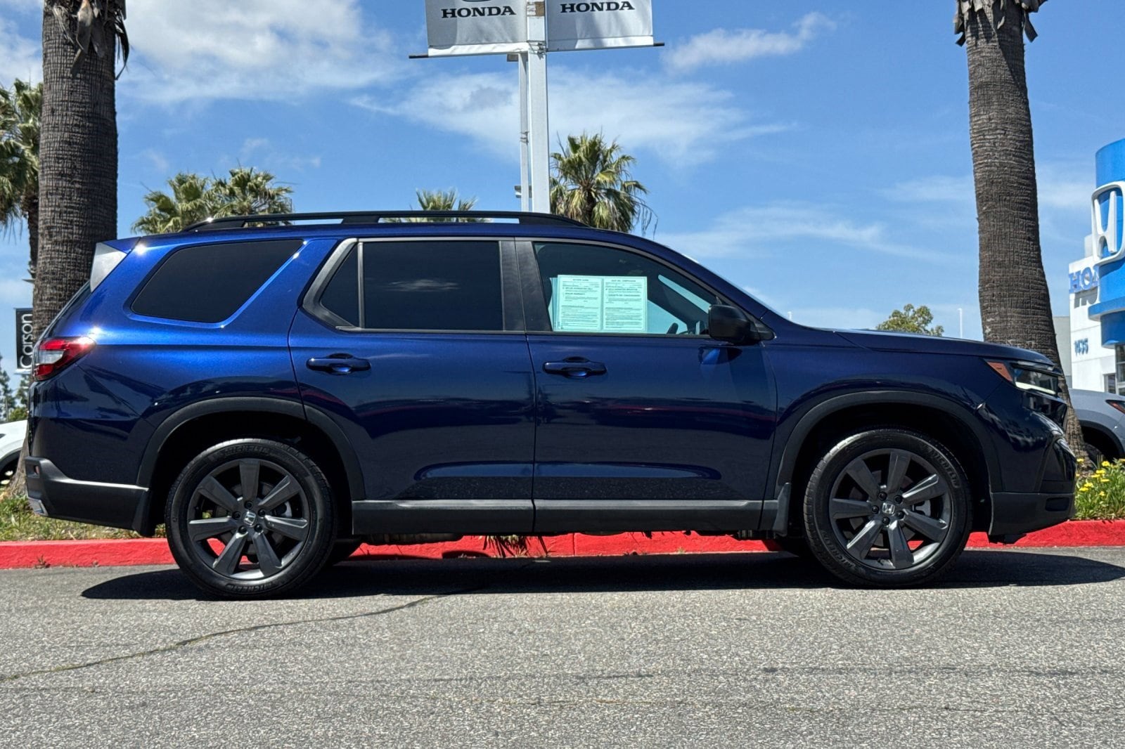 2025 Honda Pilot Sport photo 6