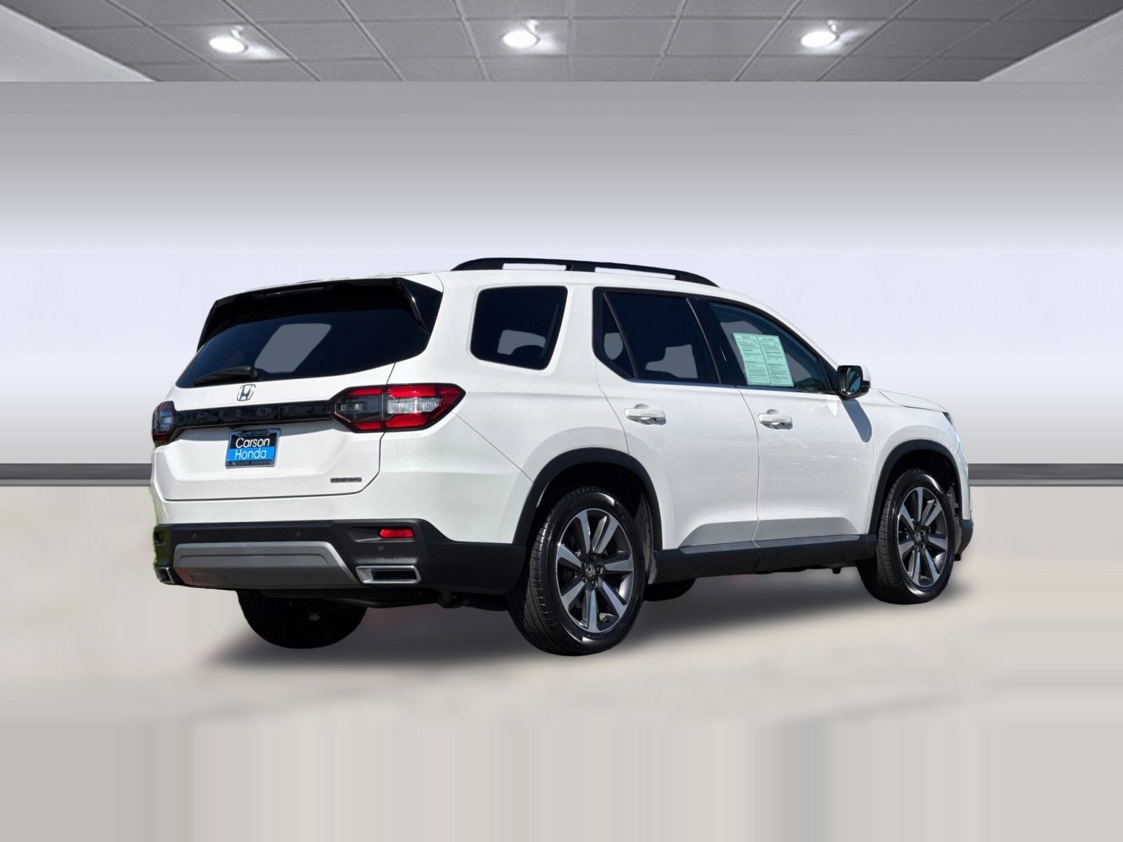 2025 Honda Pilot Touring photo 3