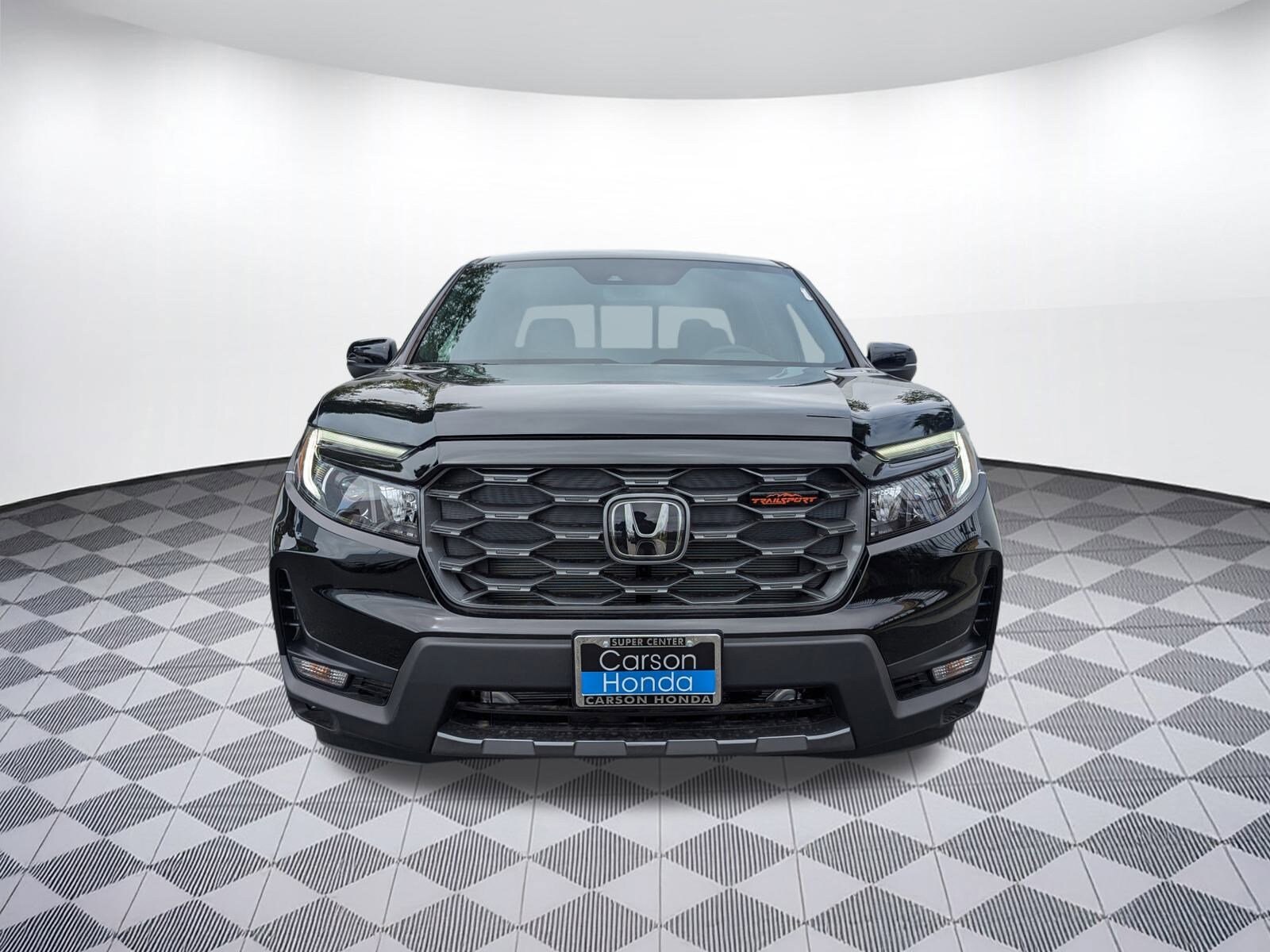 2025 Honda Ridgeline TrailSport photo 2