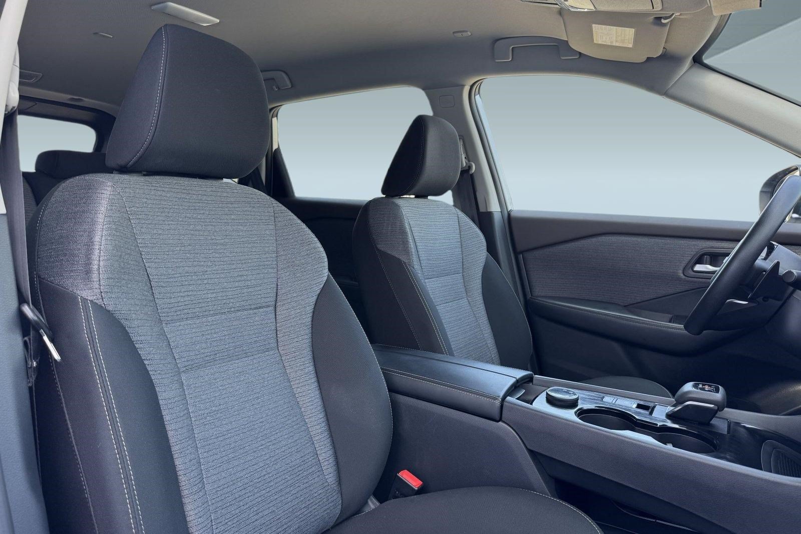 2023 Nissan Rogue SV - Photo 22