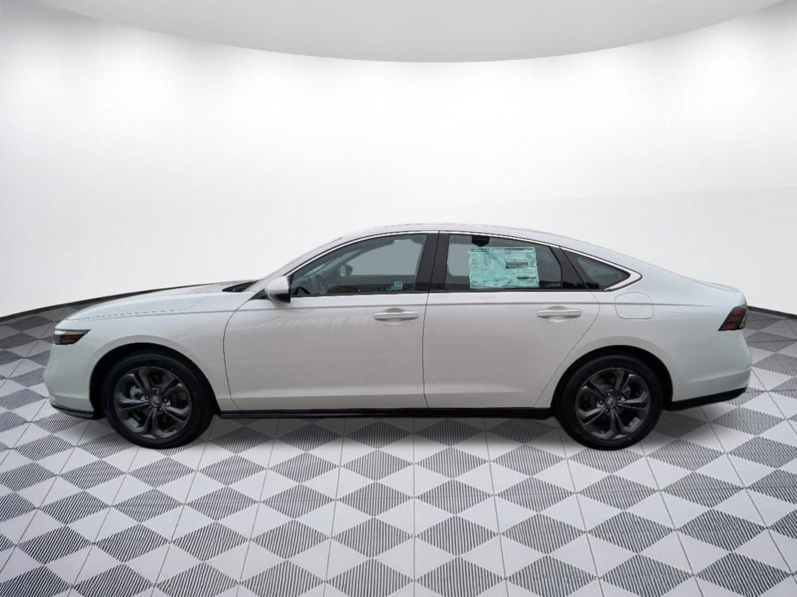 2025 Honda Accord Hybrid EX-L photo 3