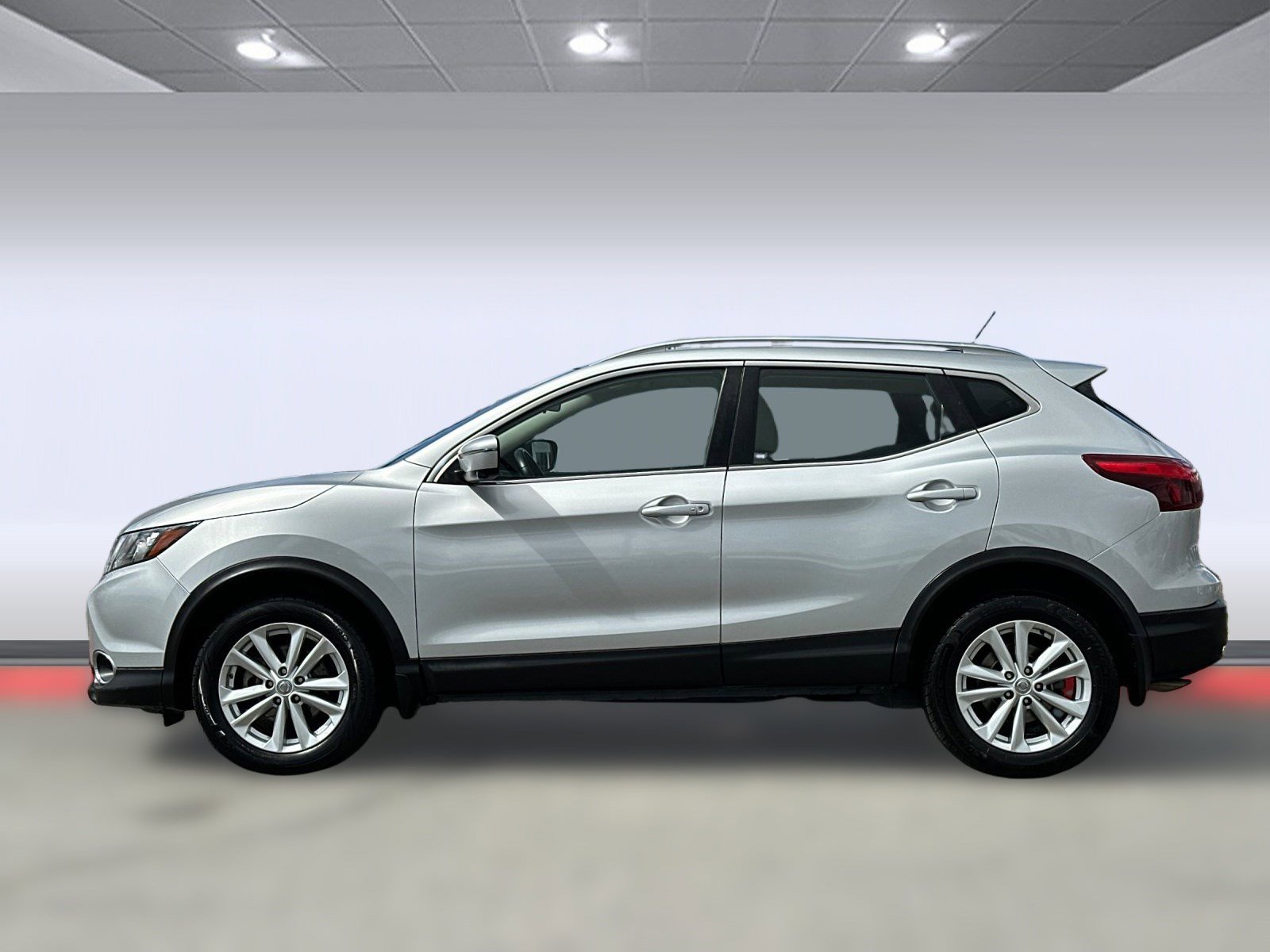 2018 Nissan Rogue Sport SV photo 2
