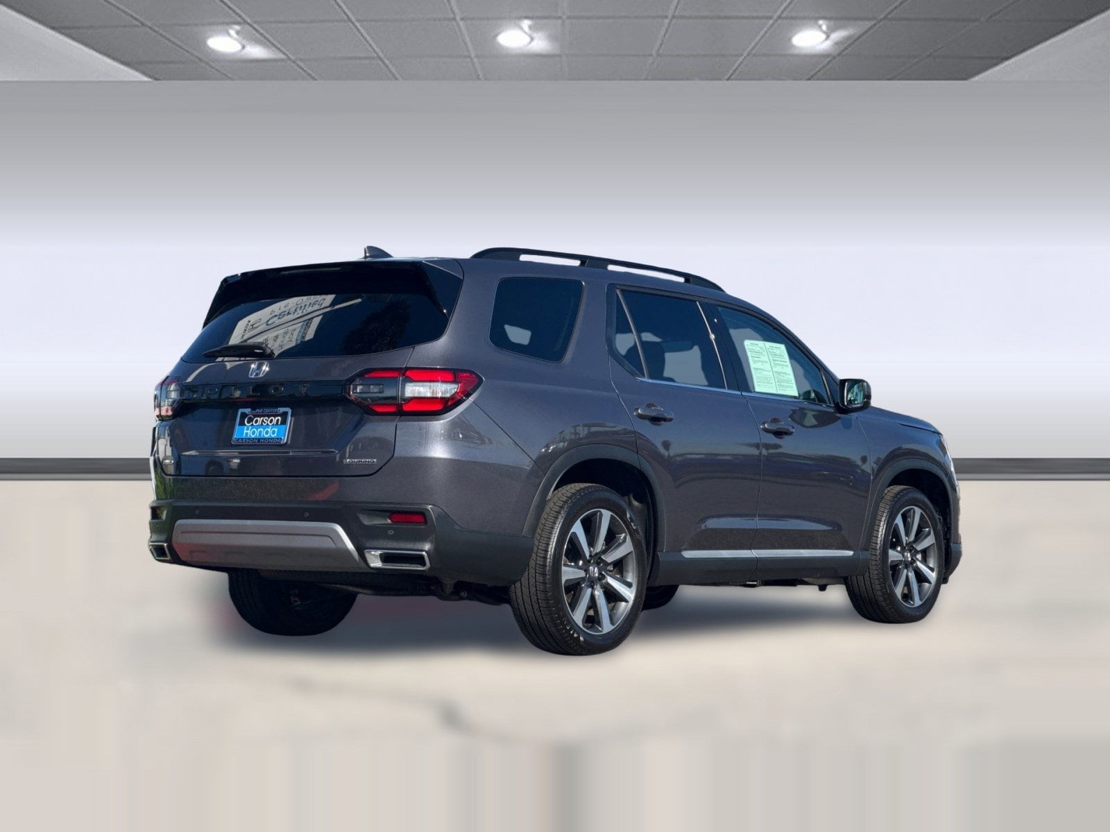 2025 Honda Pilot Touring photo 3