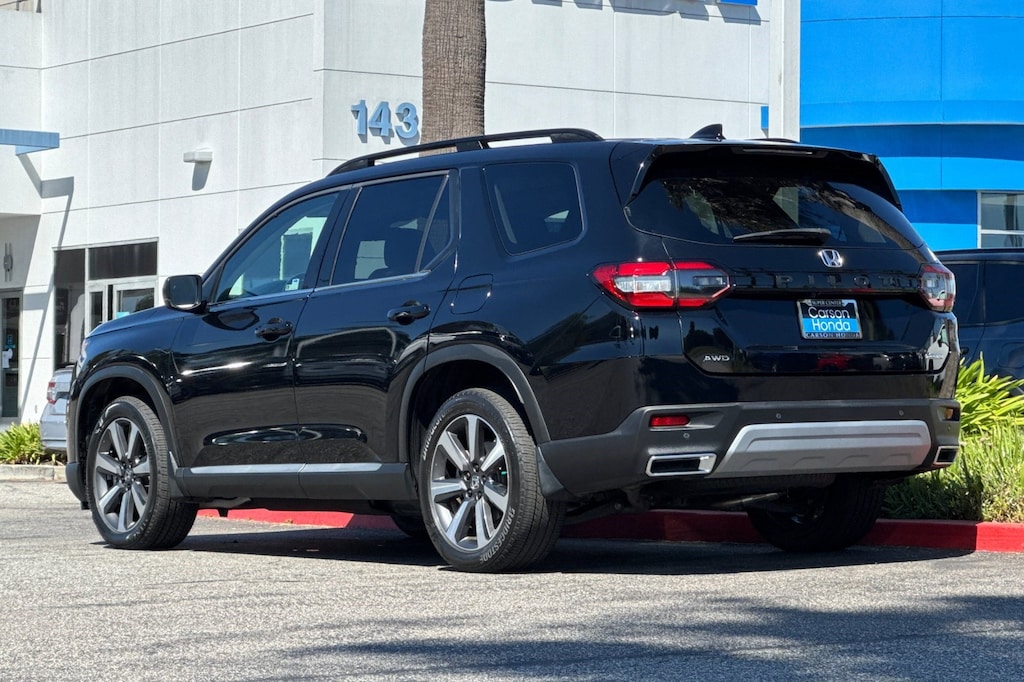 Certified 2023 Honda Pilot Touring SUV