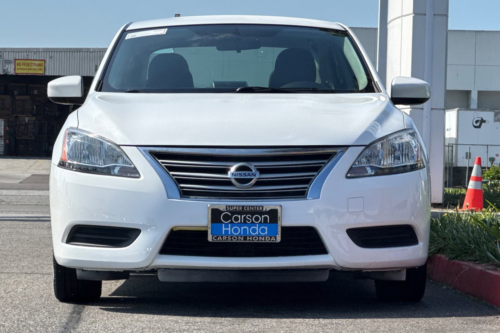 2015 Nissan Sentra S photo 4