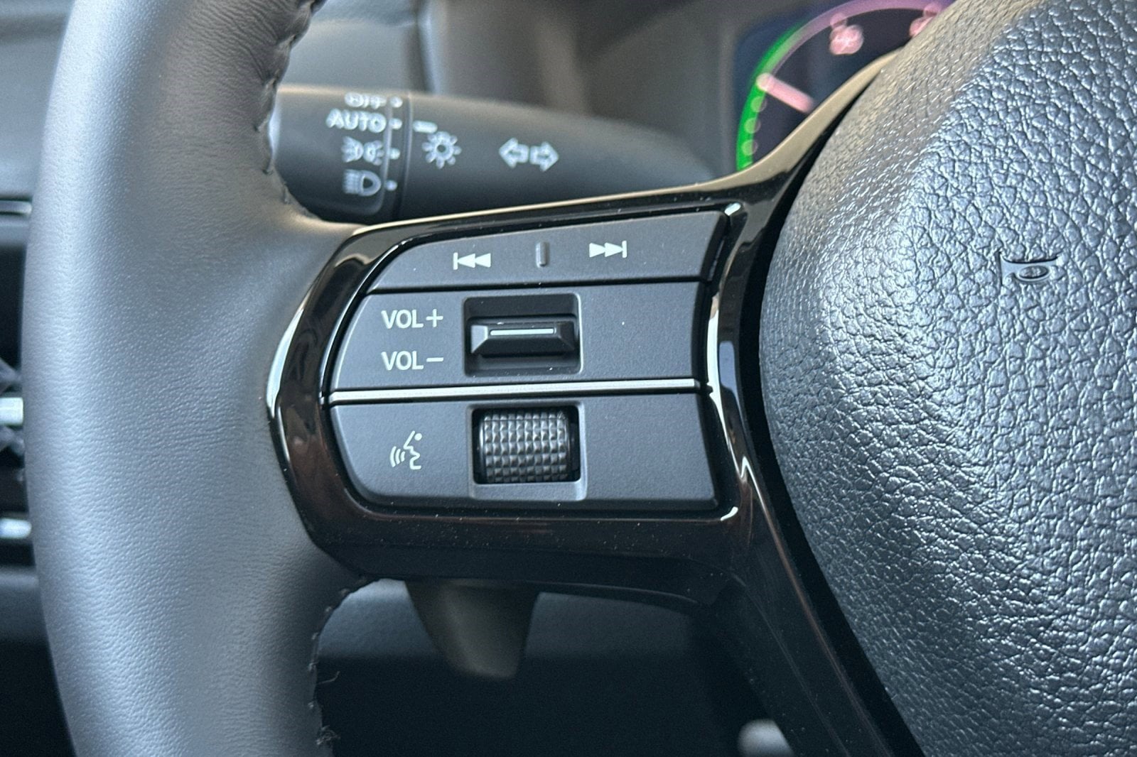 2026 Honda Accord Hybrid Touring - Photo 17
