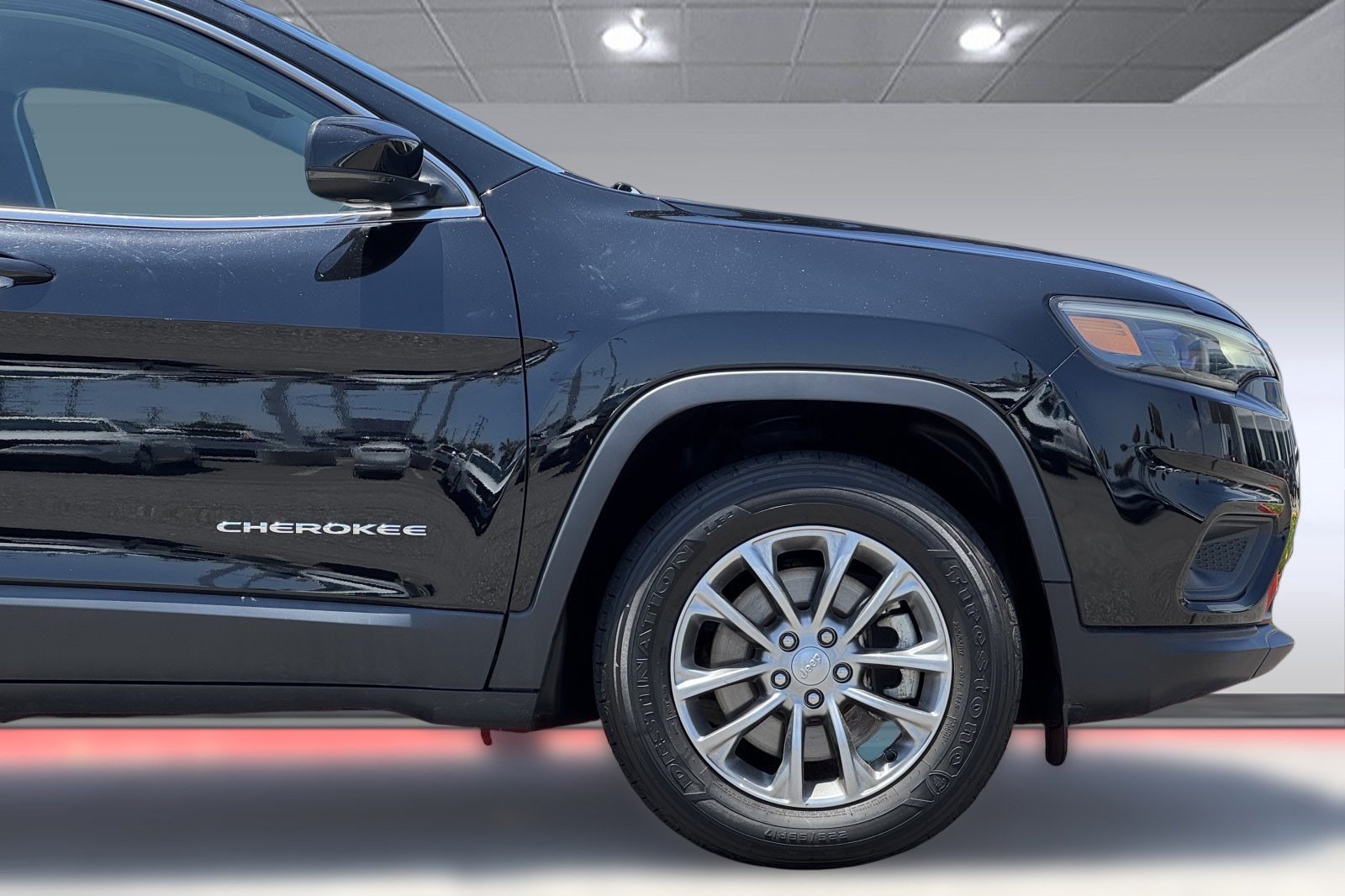 2021 Jeep Cherokee Latitude Lux - Photo 24