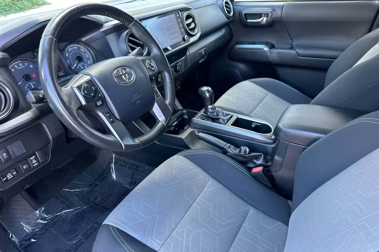 2020 Toyota Tacoma TRD photo 4